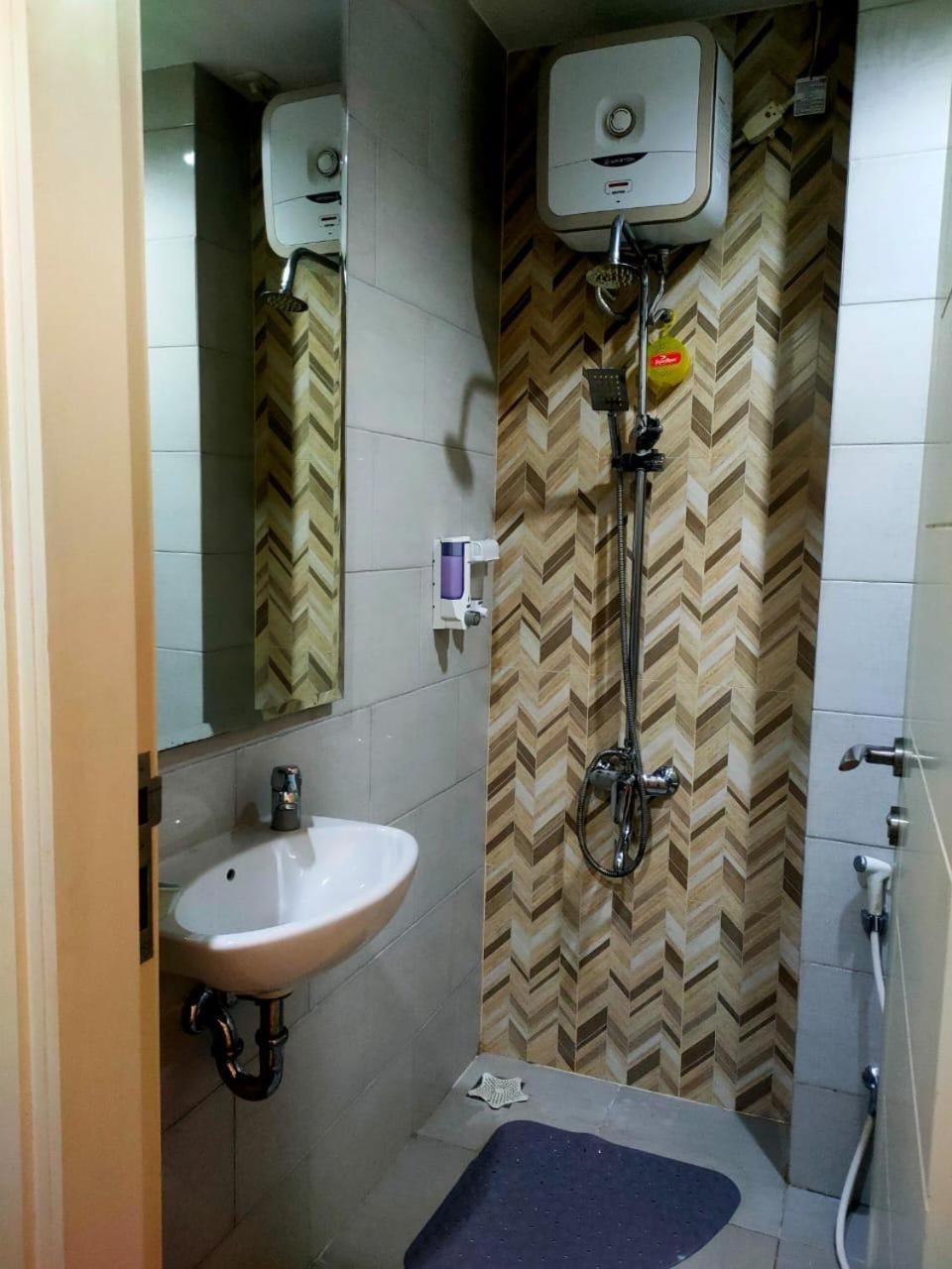 Apartment Tanglin Orchard Surabaya